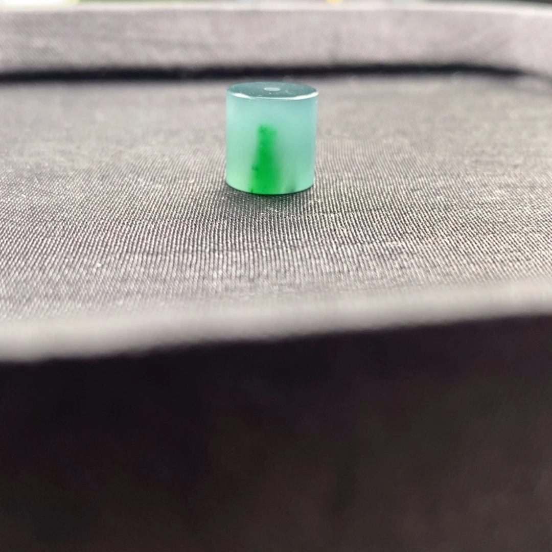 翡翠未镶嵌手链卡10左右桶珠