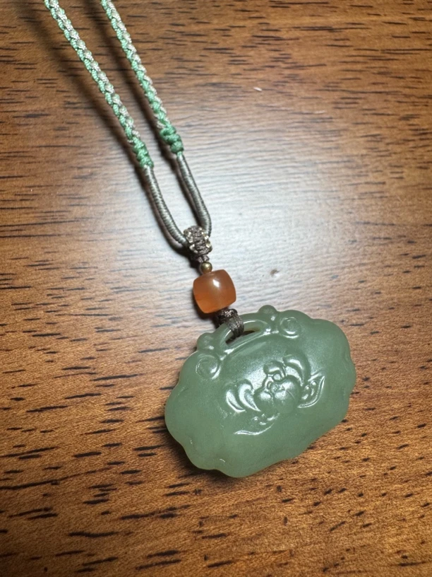 和田玉双面荷花锁，冰清玉洁随机发