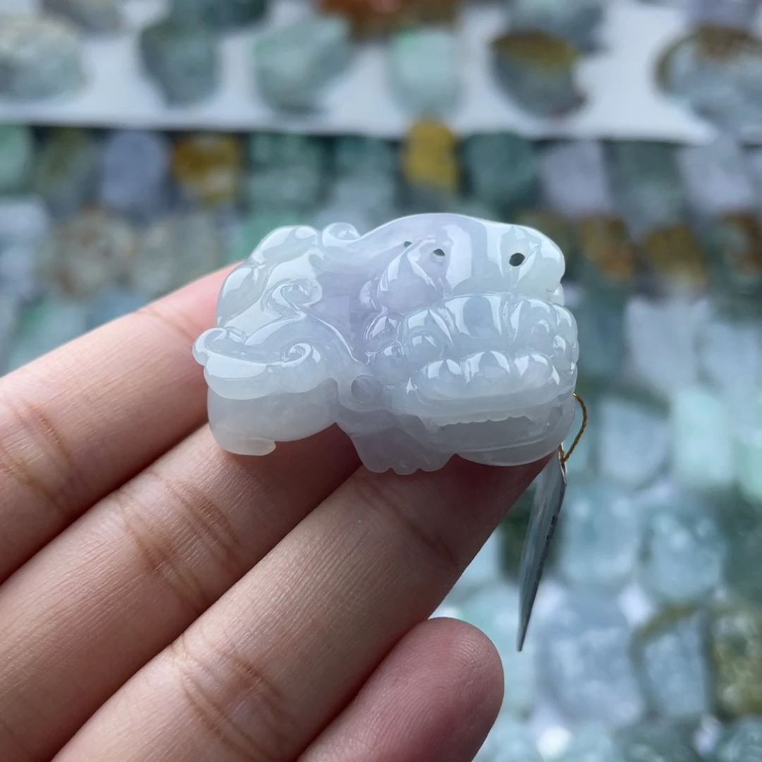 颈饰未镶嵌翡翠貔貅