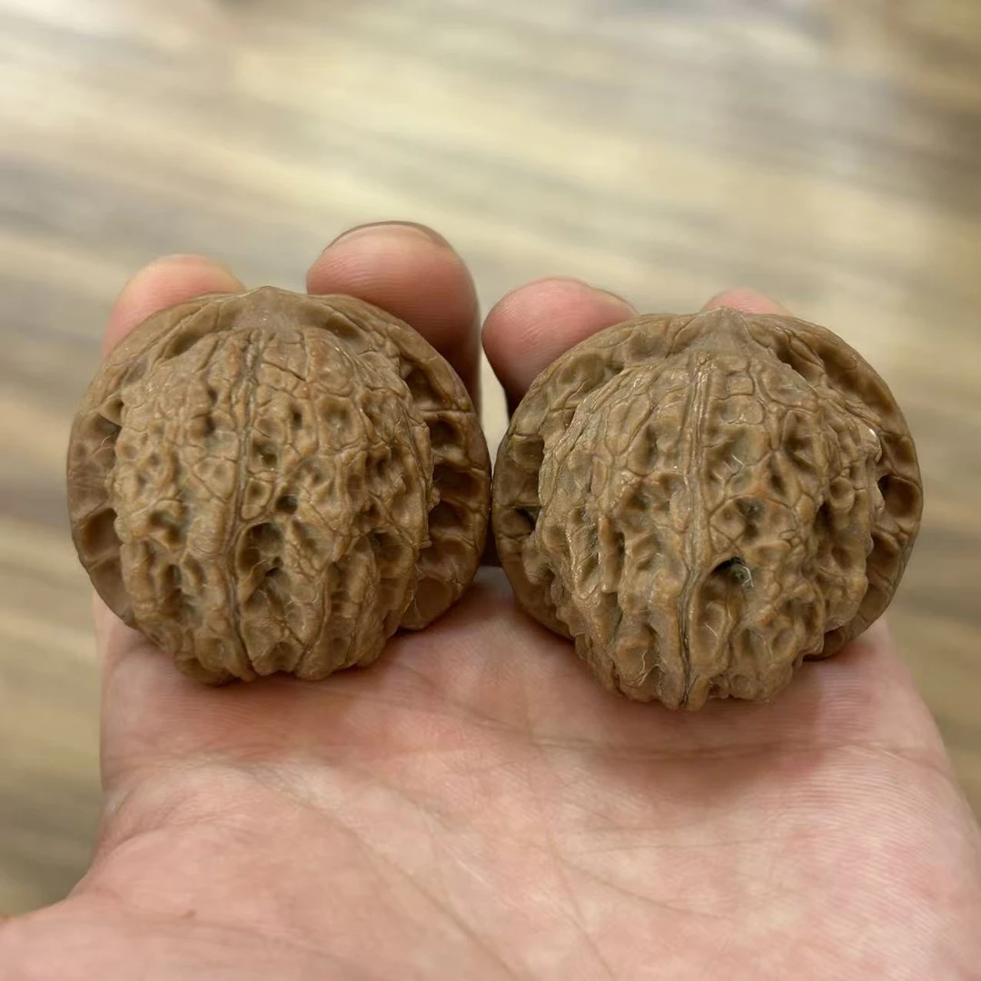 （刘云天专属）L727 核桃血麒麟43mm左右（预）