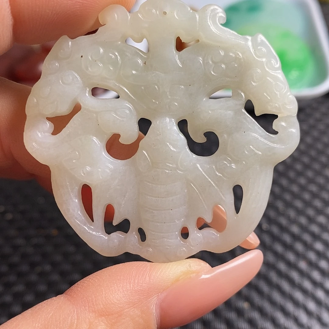 岫玉未镶嵌珠宝奇石