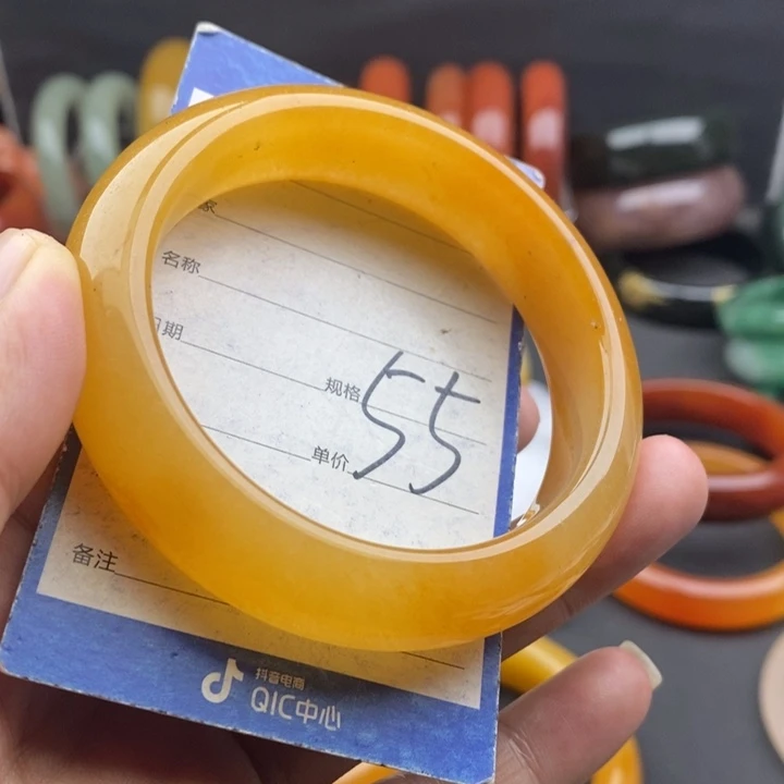 未镶嵌手镯石英质玉