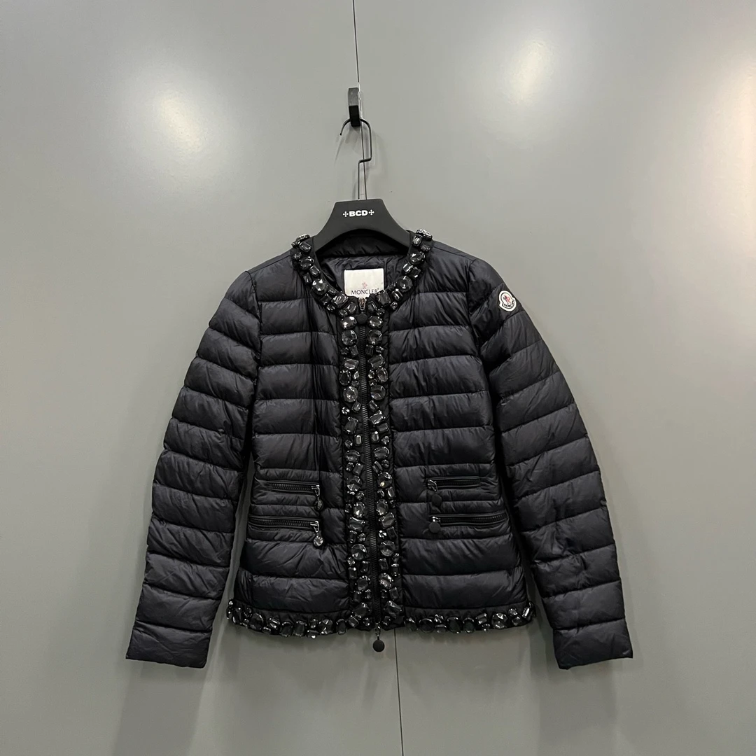 95新 MONCLER yy 黑色水钻羽绒服 1码 014664