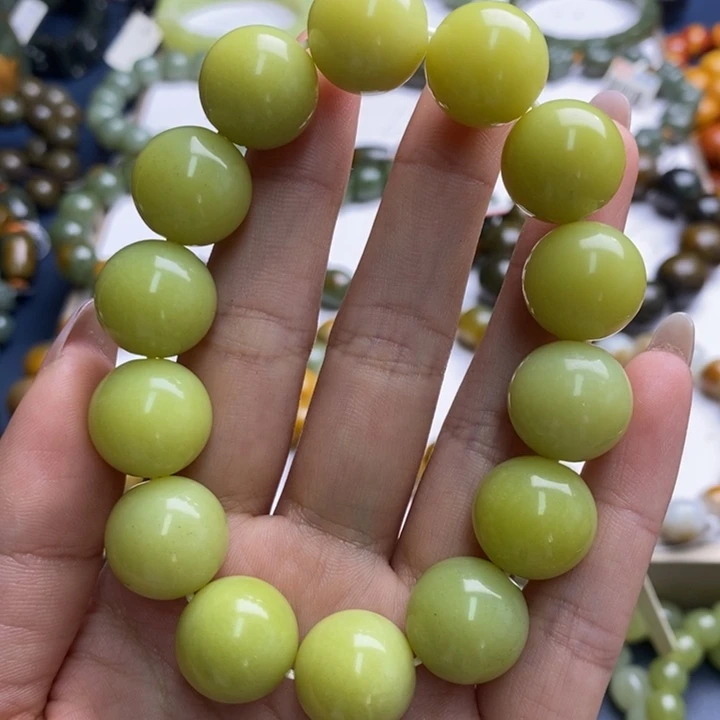 未镶嵌蛇纹石玉珠宝奇石光*