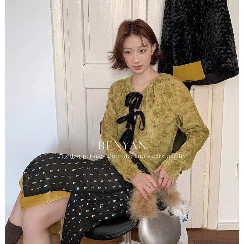 BENYAN【春新款】法式复古氛围感系带上衣女百搭植绒v领小衫82661