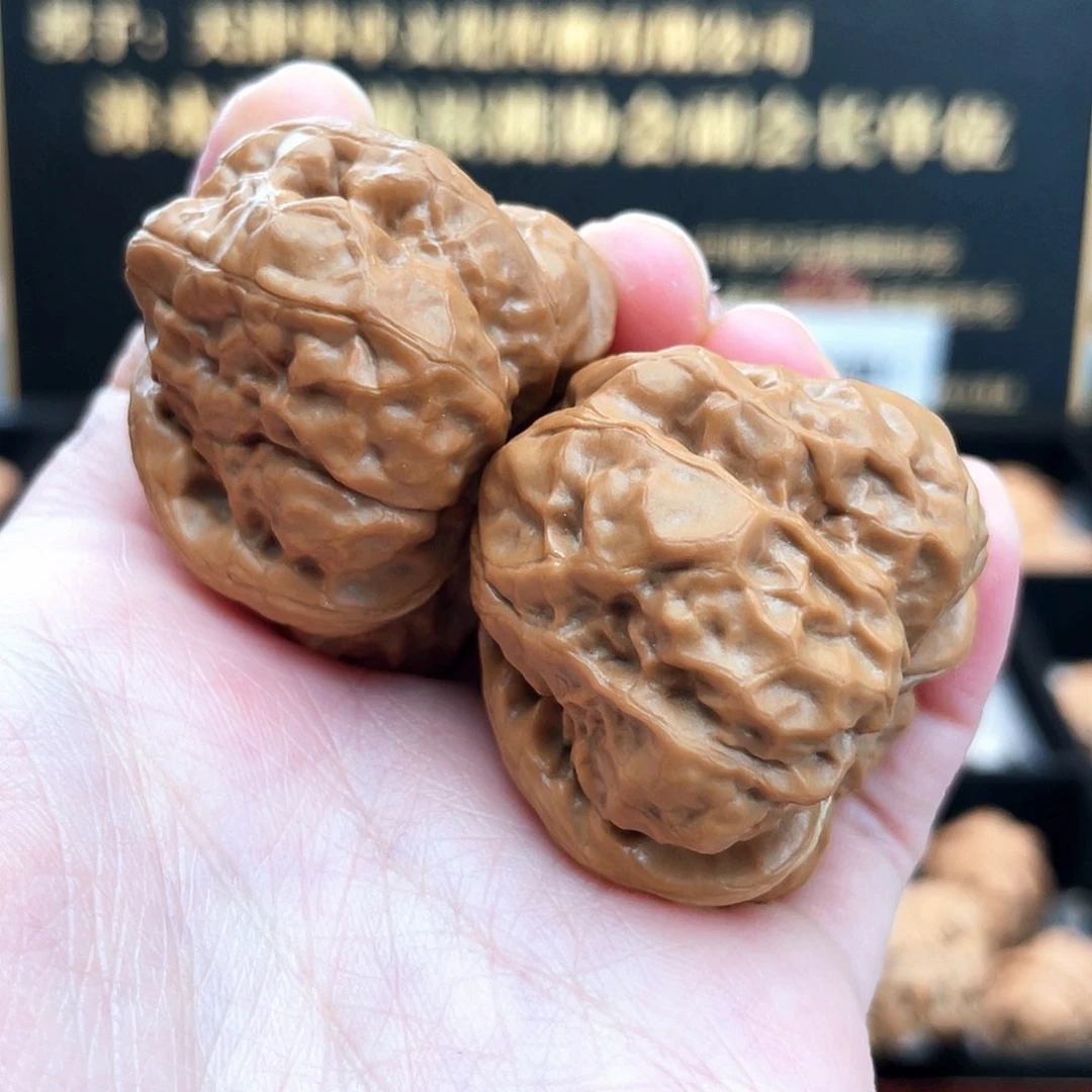 把件文玩核桃新年宠上天疙瘩纹小四开延庆肌肉蛙粉红皮38S3
