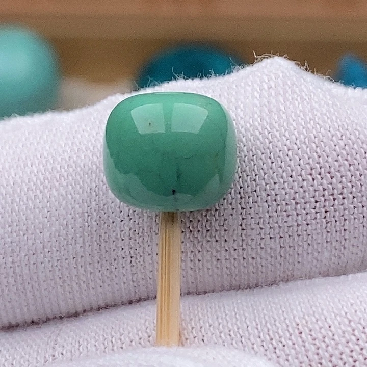 绿松石未镶嵌珠宝奇石10