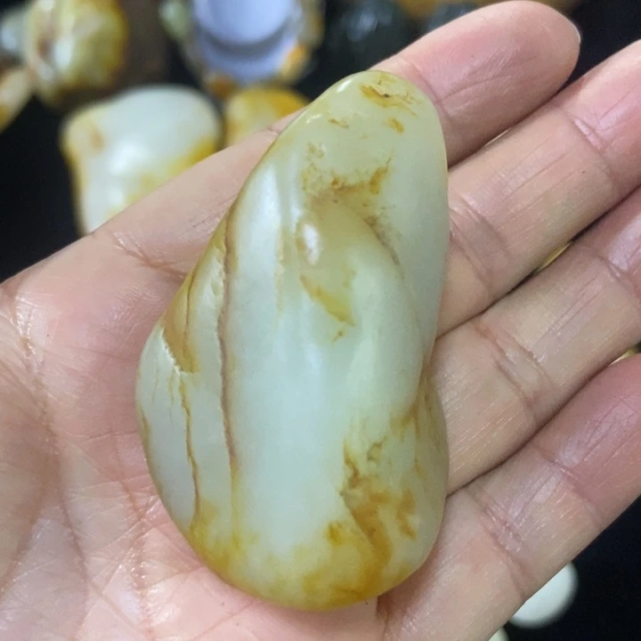 和田玉（糖玉）未镶嵌挂件