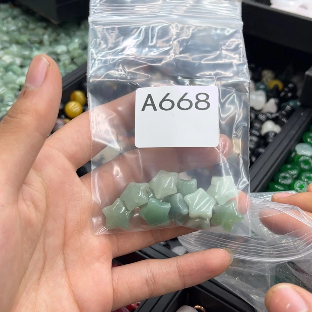 听***舍玛瑙/玉髓合金颈饰