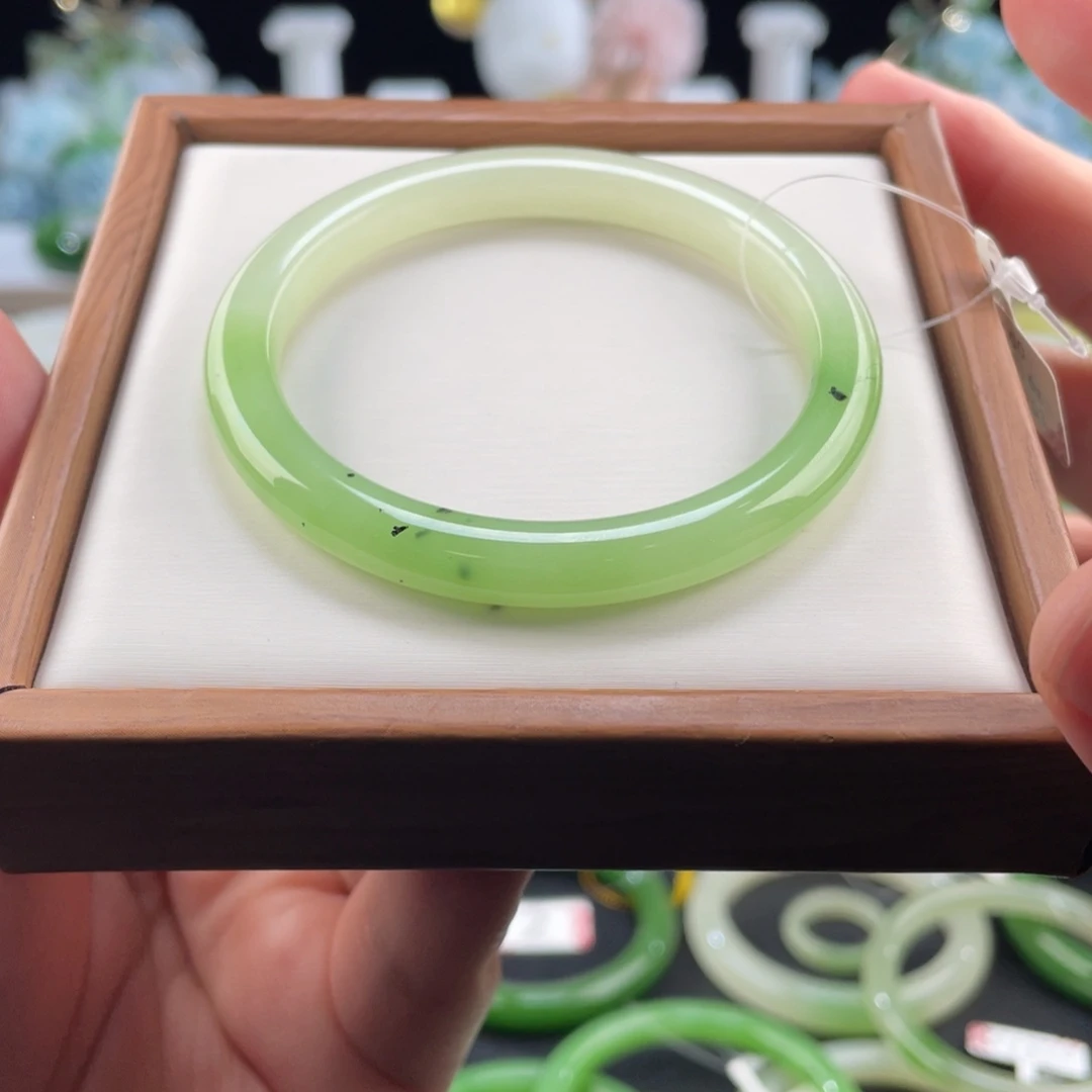 和田玉未镶嵌手镯俄碧苹果绿半山半水5556