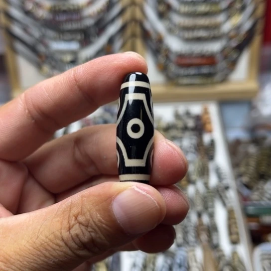 小***糊玛瑙/玉髓颈饰未镶嵌