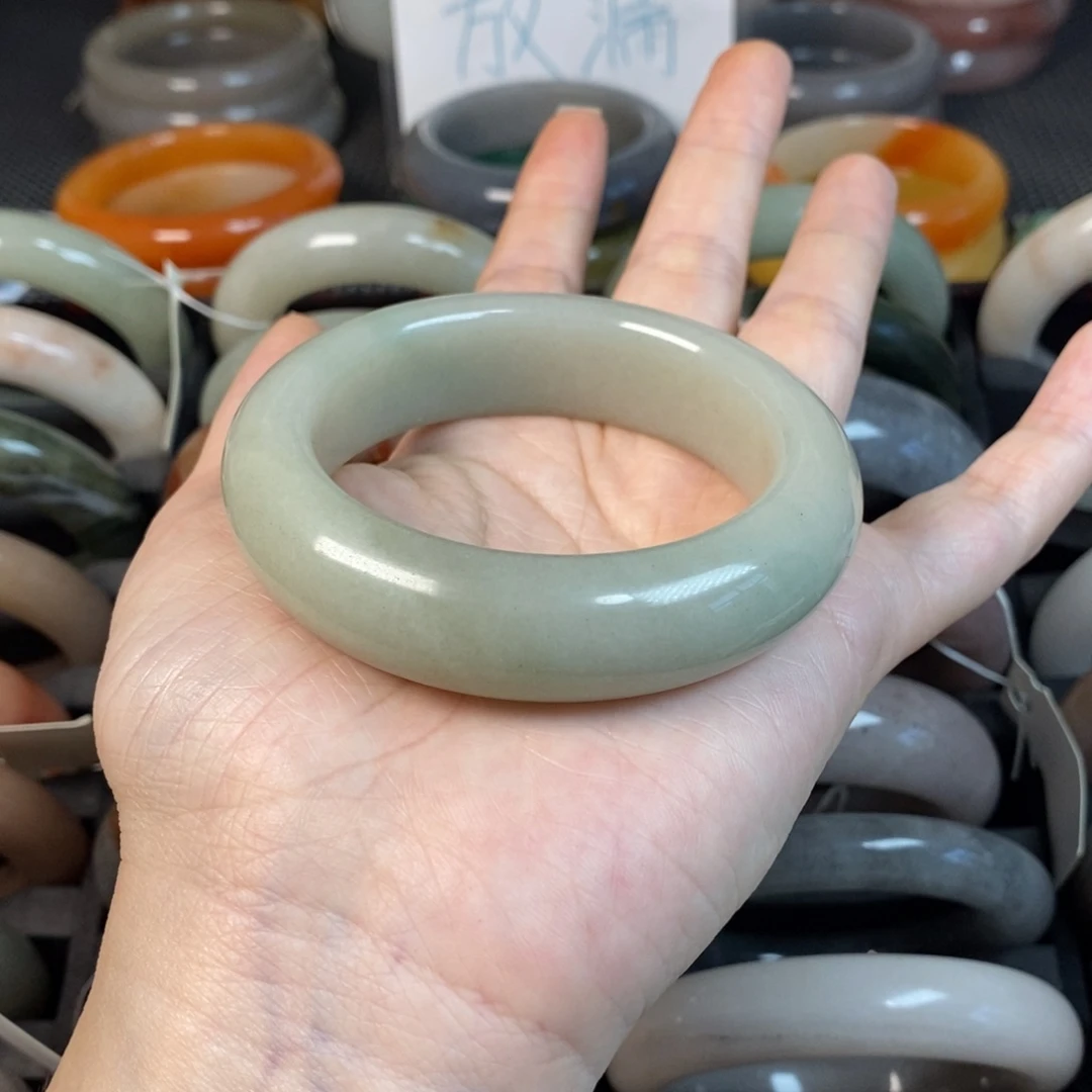 未镶嵌手镯石英质玉故*