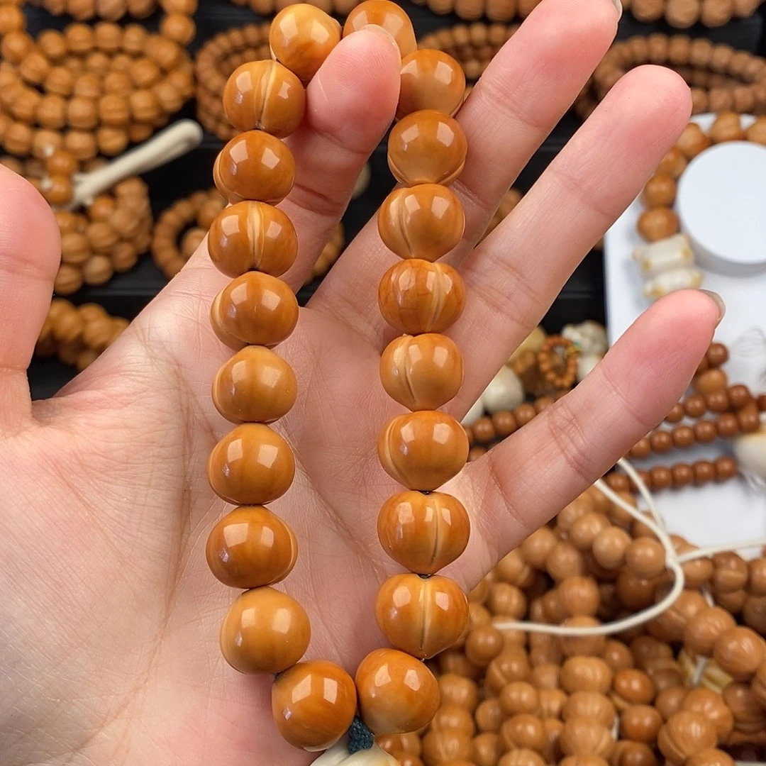 y***儿手串猴头核桃泛油屁桃