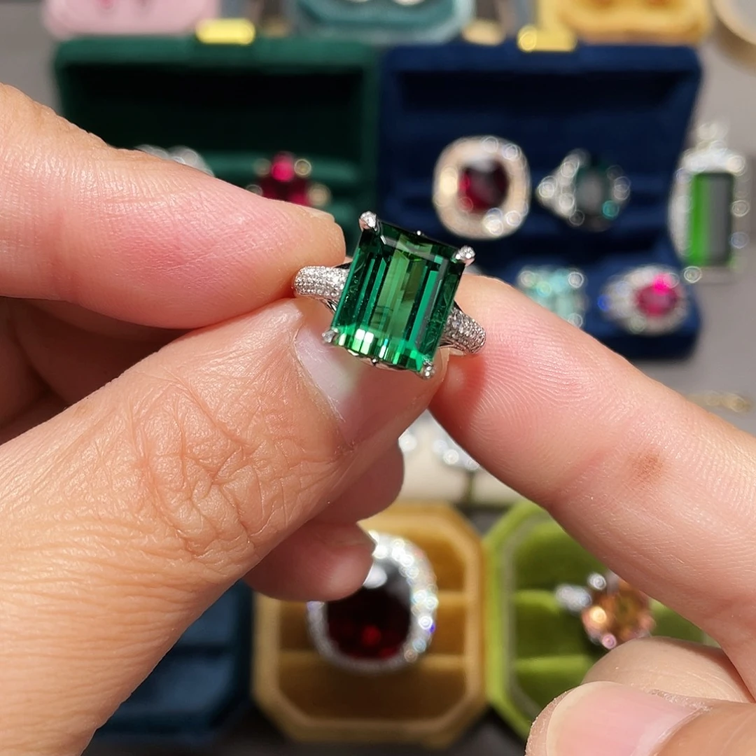 18K金镶嵌碧玺戒指6.31ct