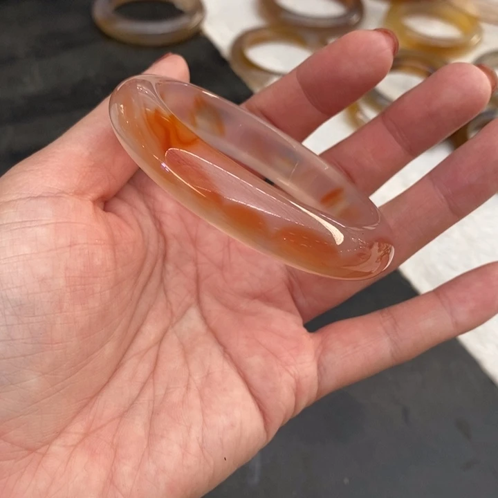 手镯玛瑙/玉髓未镶嵌德*