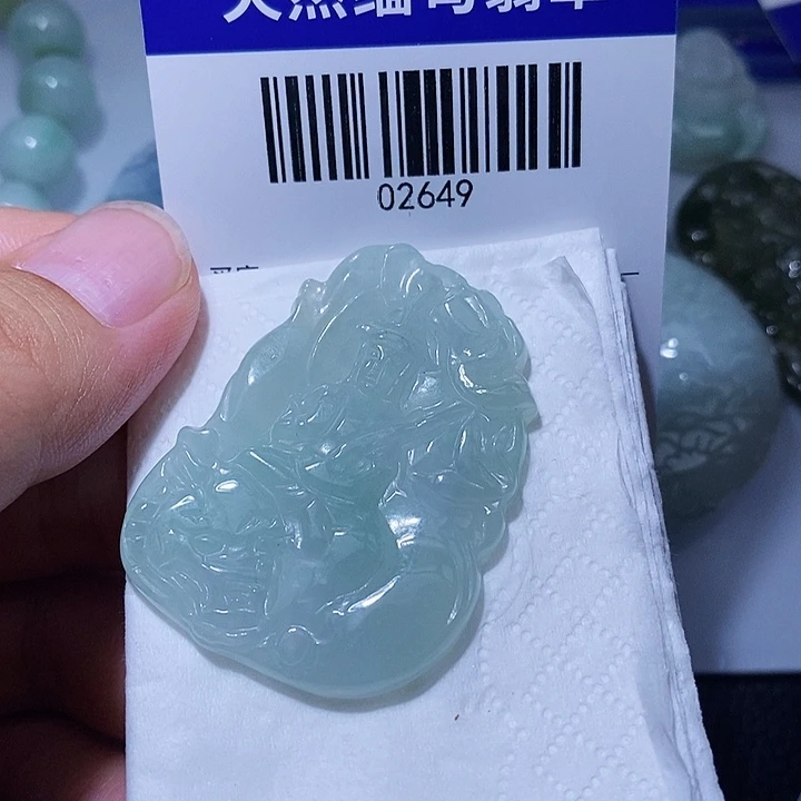 翡翠未镶嵌颈饰天光墟翡翠市场现金代购