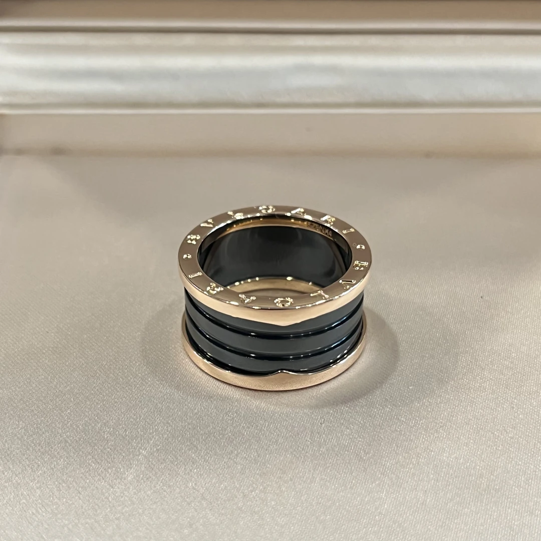 99新 BVLGARI/宝格丽 黑陶瓷四环玫瑰金戒指54-56-61-62-64号