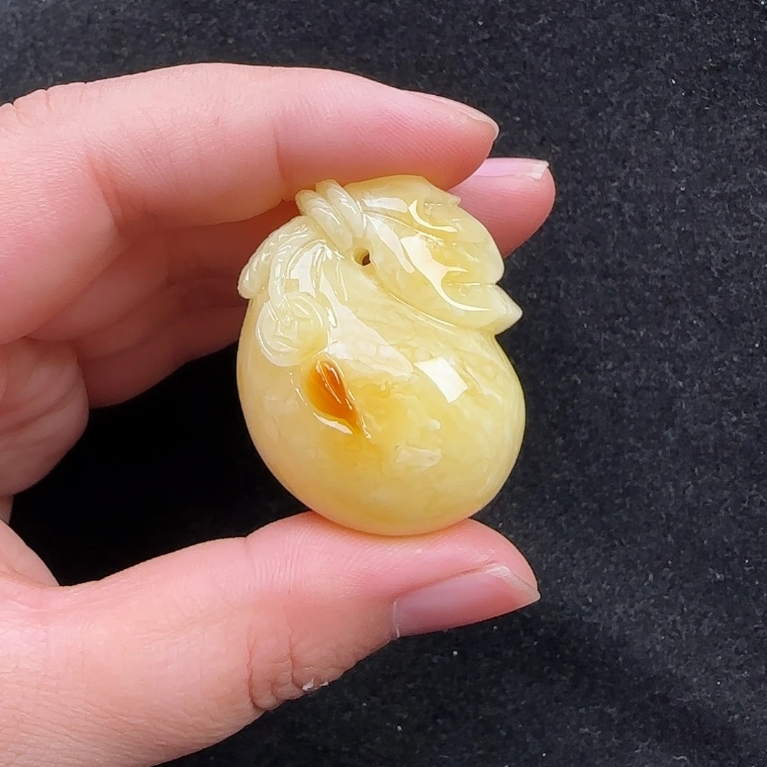 蜜蜡未镶嵌珠宝奇石