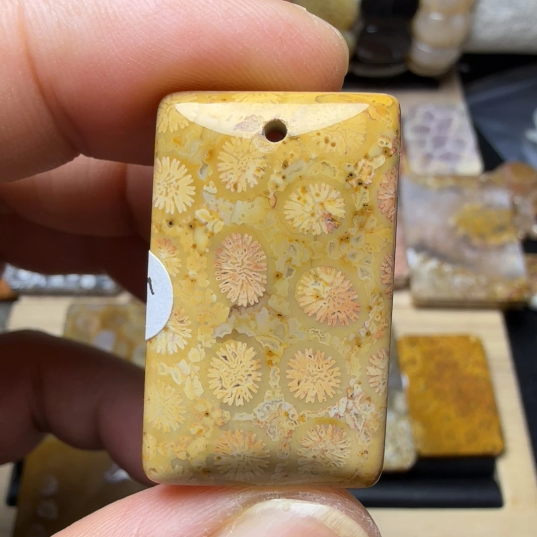 硅化玉未镶嵌纯天然色有机玉石保真色