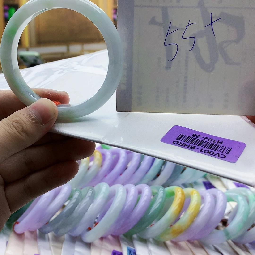 翡翠未镶嵌手镯ddyuuuiooop