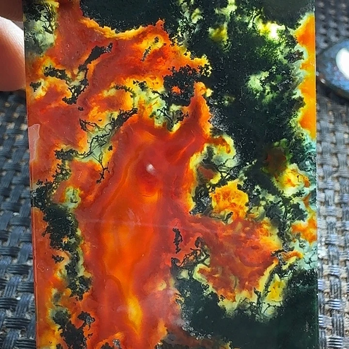 流***人玛瑙/玉髓未镶嵌颈饰