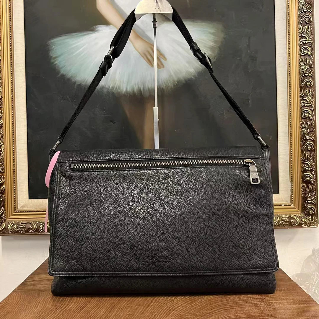 95新  coach单肩包/002102