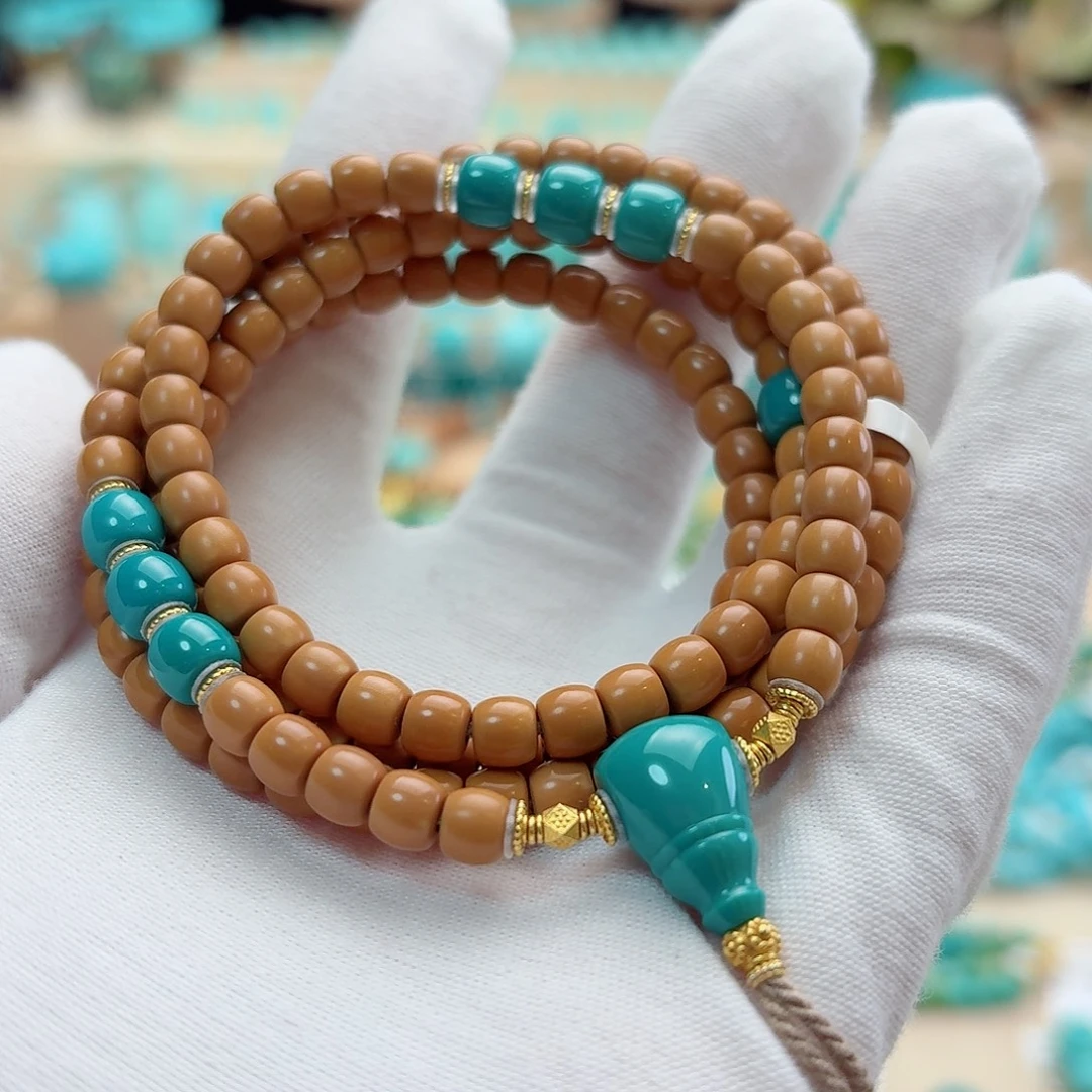 绿松石未镶嵌珠宝奇石泡油