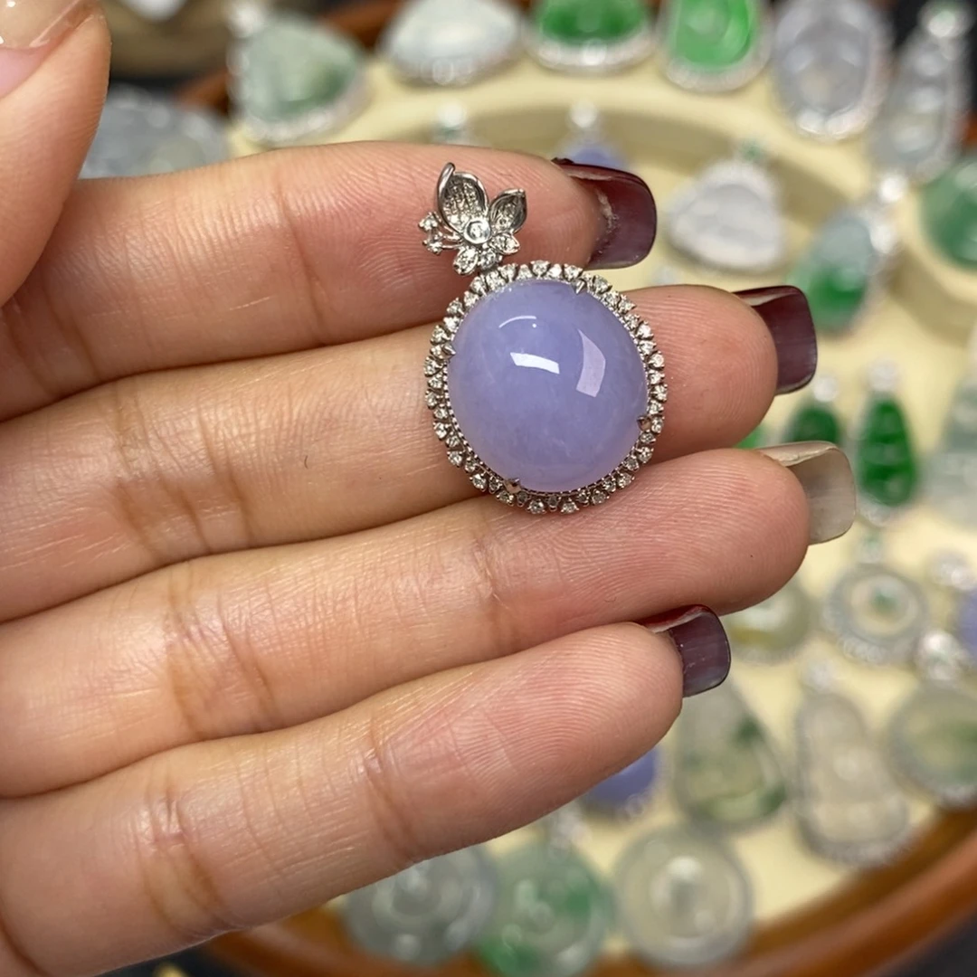 翡翠颈饰18K金镶嵌A货翡翠