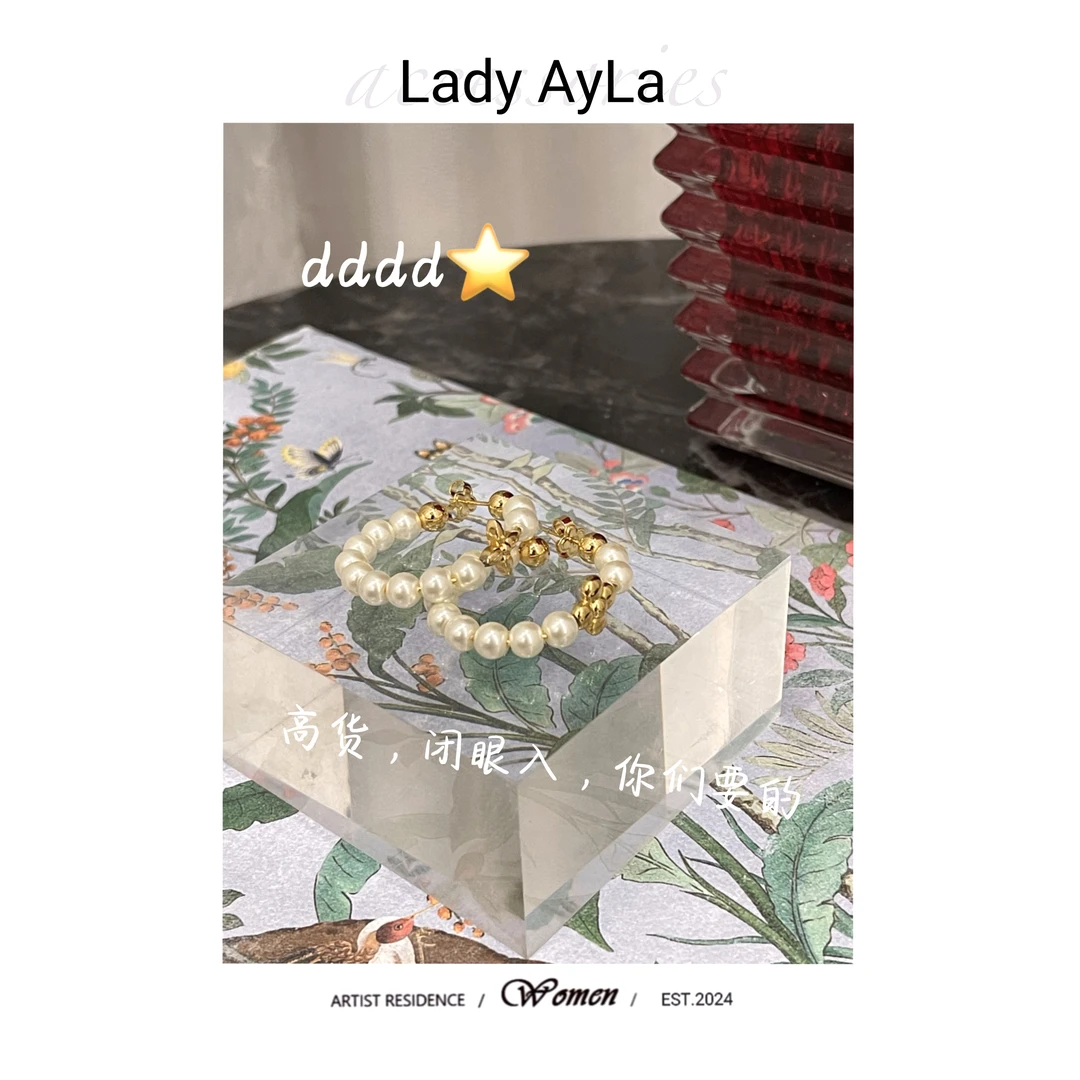 铜合金仿珍珠耳饰 老花 轻奢时尚耳钉AL9040