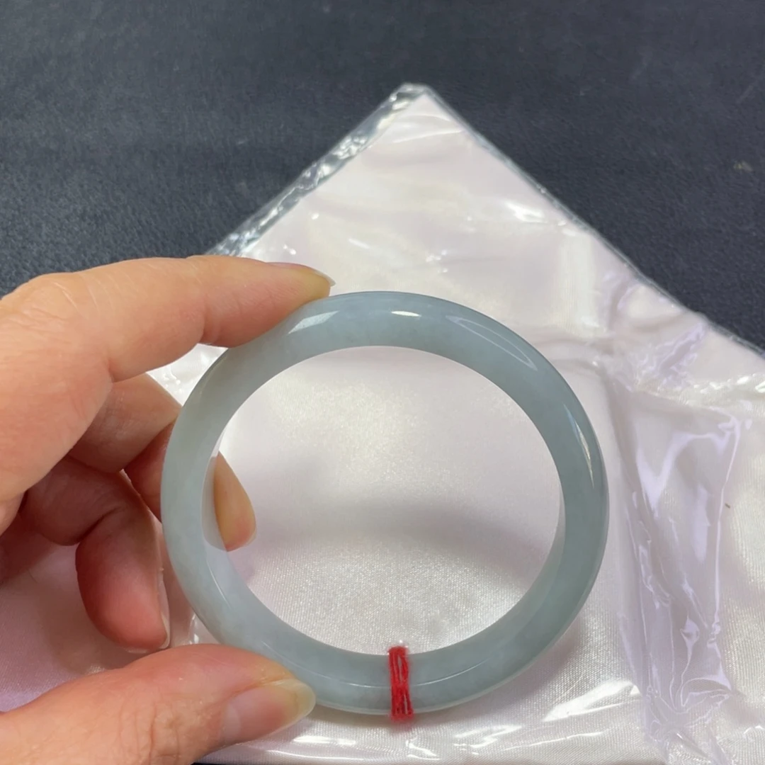低***Z翡翠未镶嵌手镯天然翡翠手镯57
