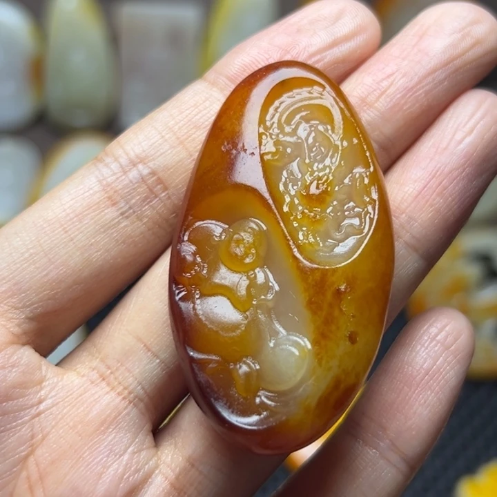 颈饰未镶嵌和田玉