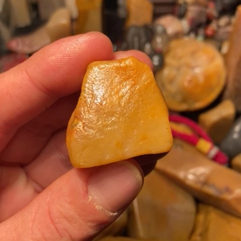 昌化石憨***香昌化田黄石石