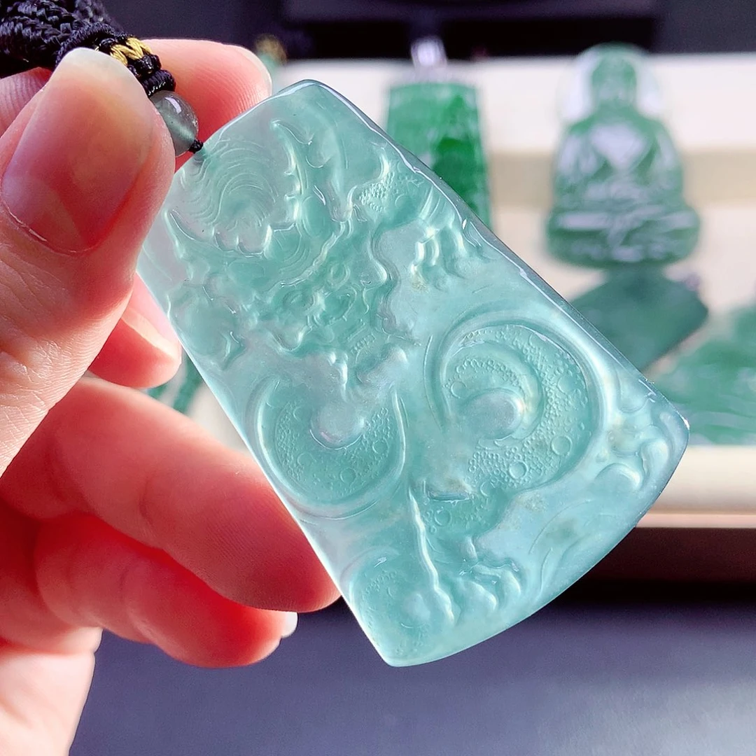 【闪购商品】颈饰未镶嵌翡翠天然