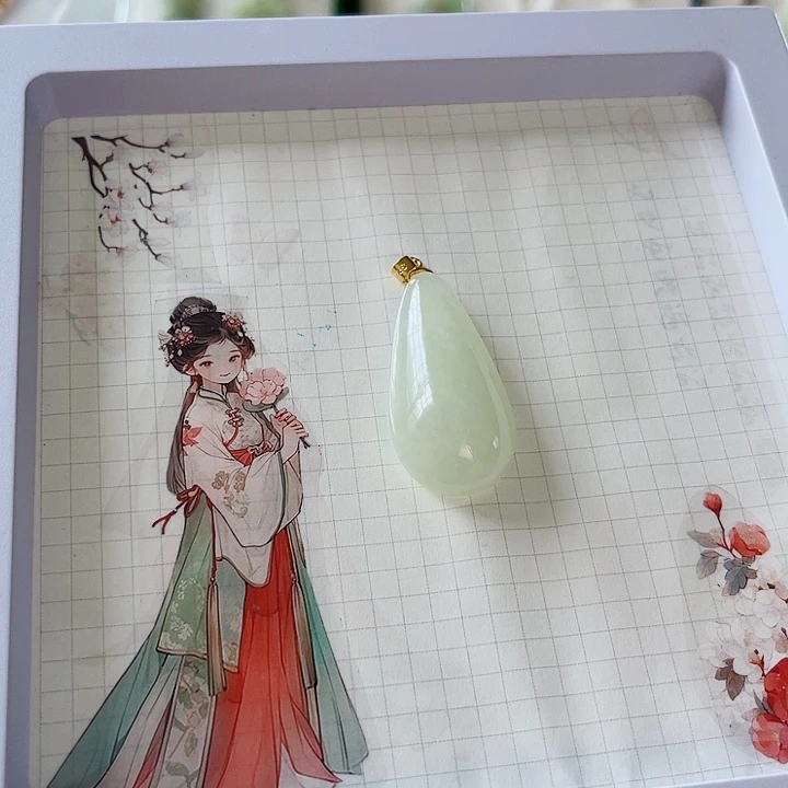 爱***俊和田玉未镶嵌颈饰