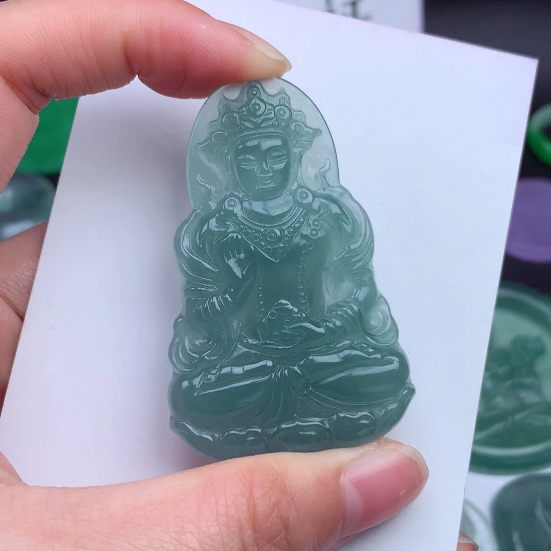 天然的缅料a货吊坠挂件