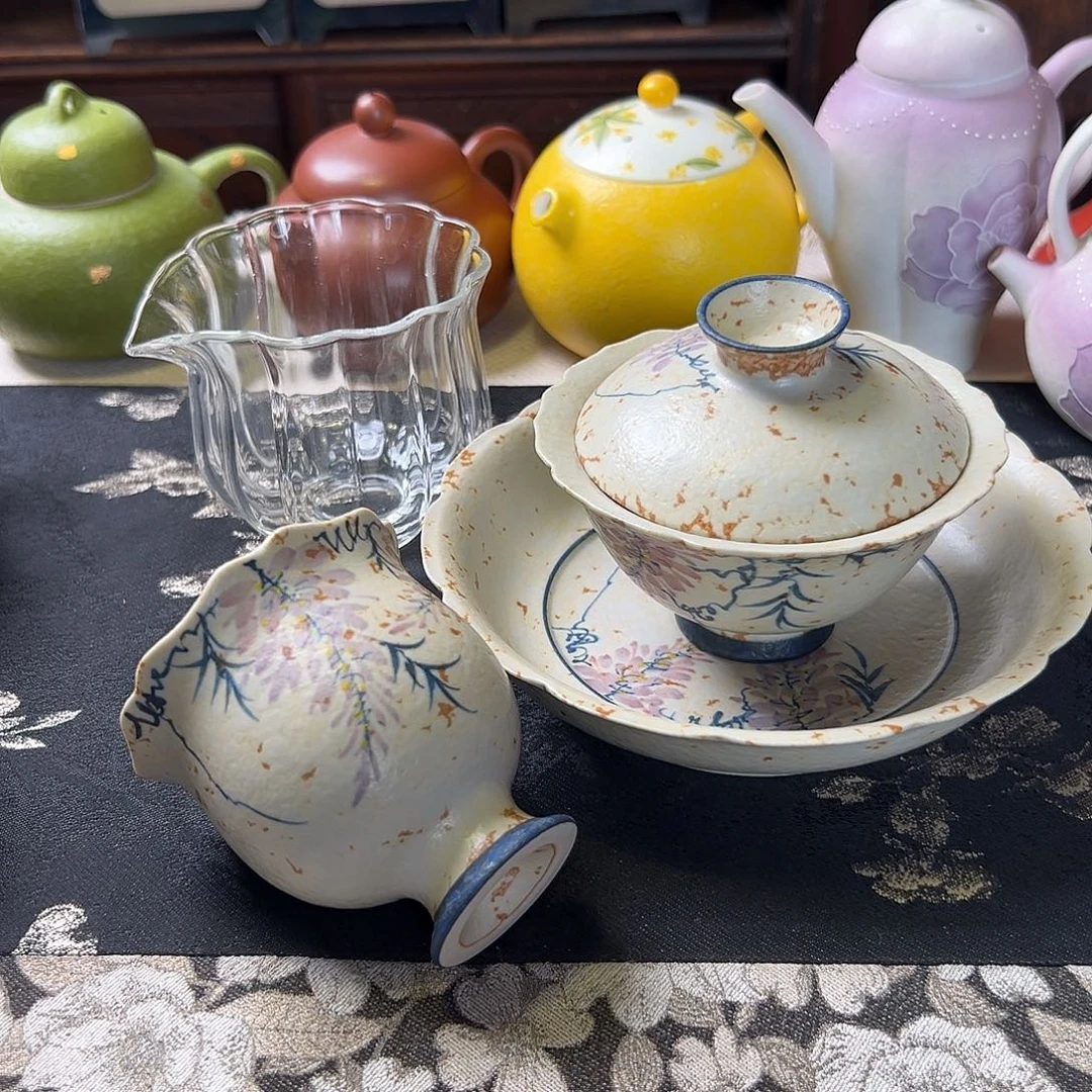 茶具等产品的生产和销售为