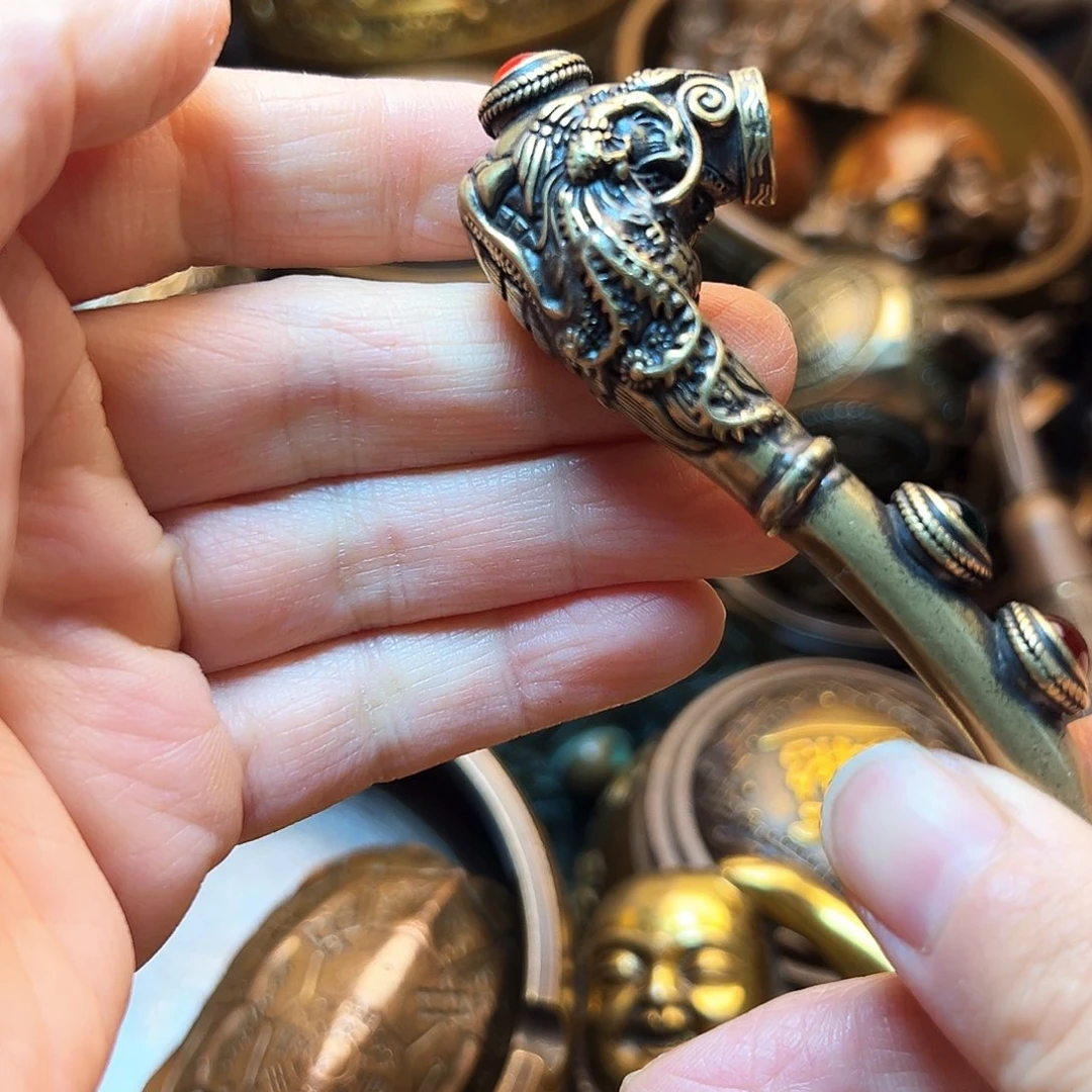 精美铜器工艺品等