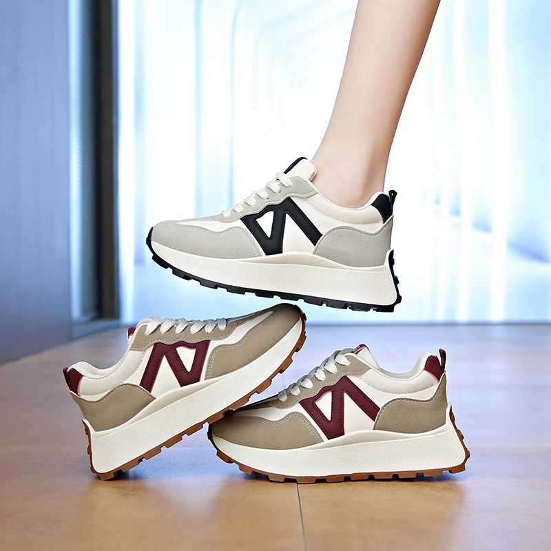 三福厚底内增高阿甘鞋女2025春秋新款百搭显脚小休闲运动老爹鞋