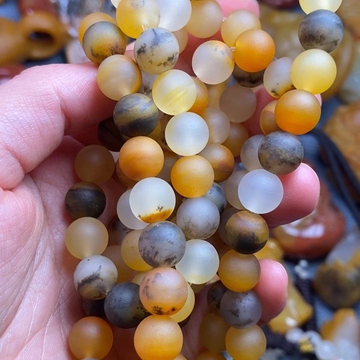 石英质玉（黄龙玉）合金颈饰