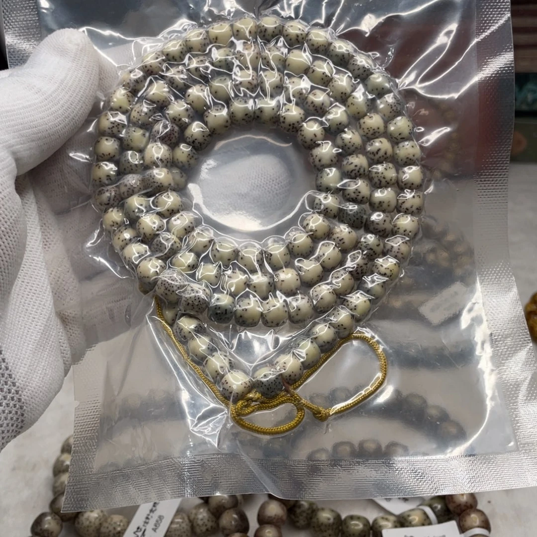 星月菩提手串8x7灰背河豚长串
