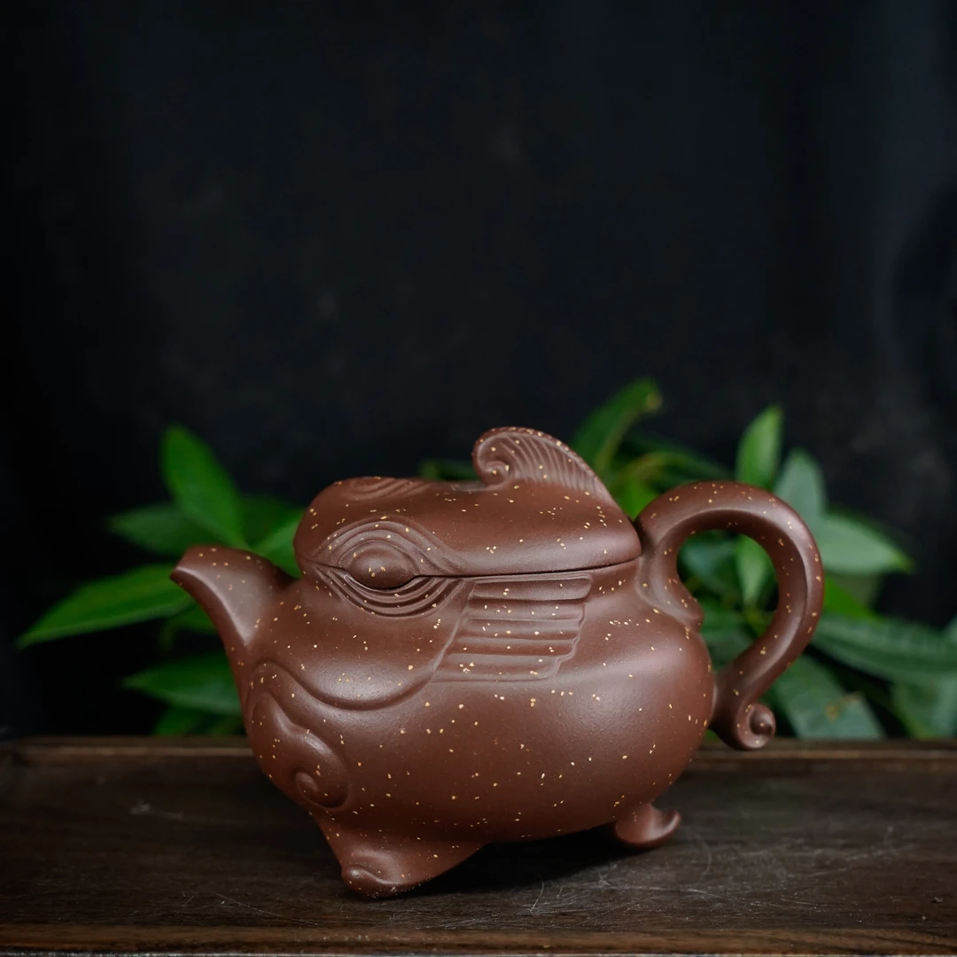 GSZS-5752  刘蓉萍  宜兴手工紫砂  灵豹