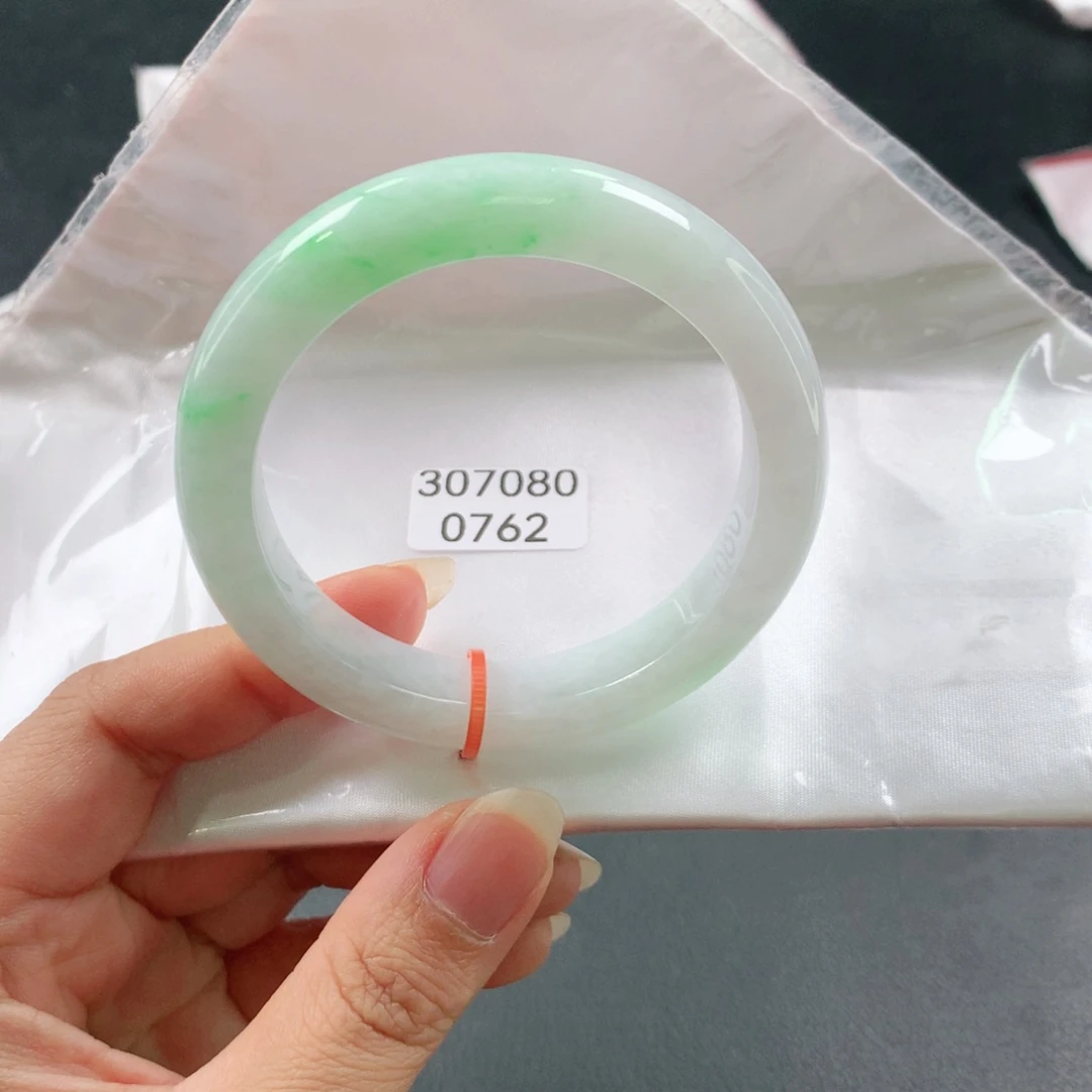 未镶嵌手镯翡翠03