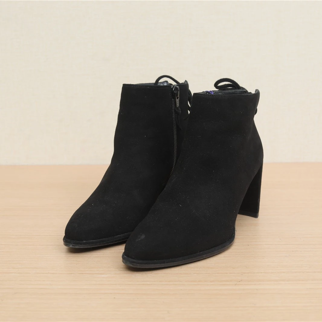 95新 StuartWeitzman 【lu】靴子 黑色 35码P251108581