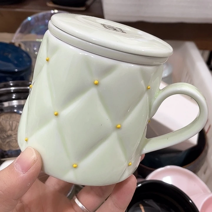 陶瓷茶具全部清清完回家过年