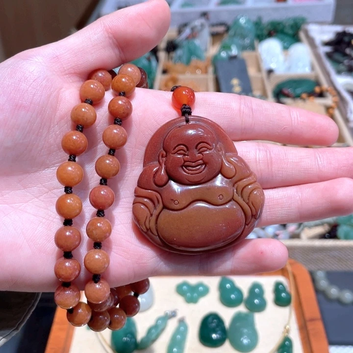 石英质玉未镶嵌颈饰