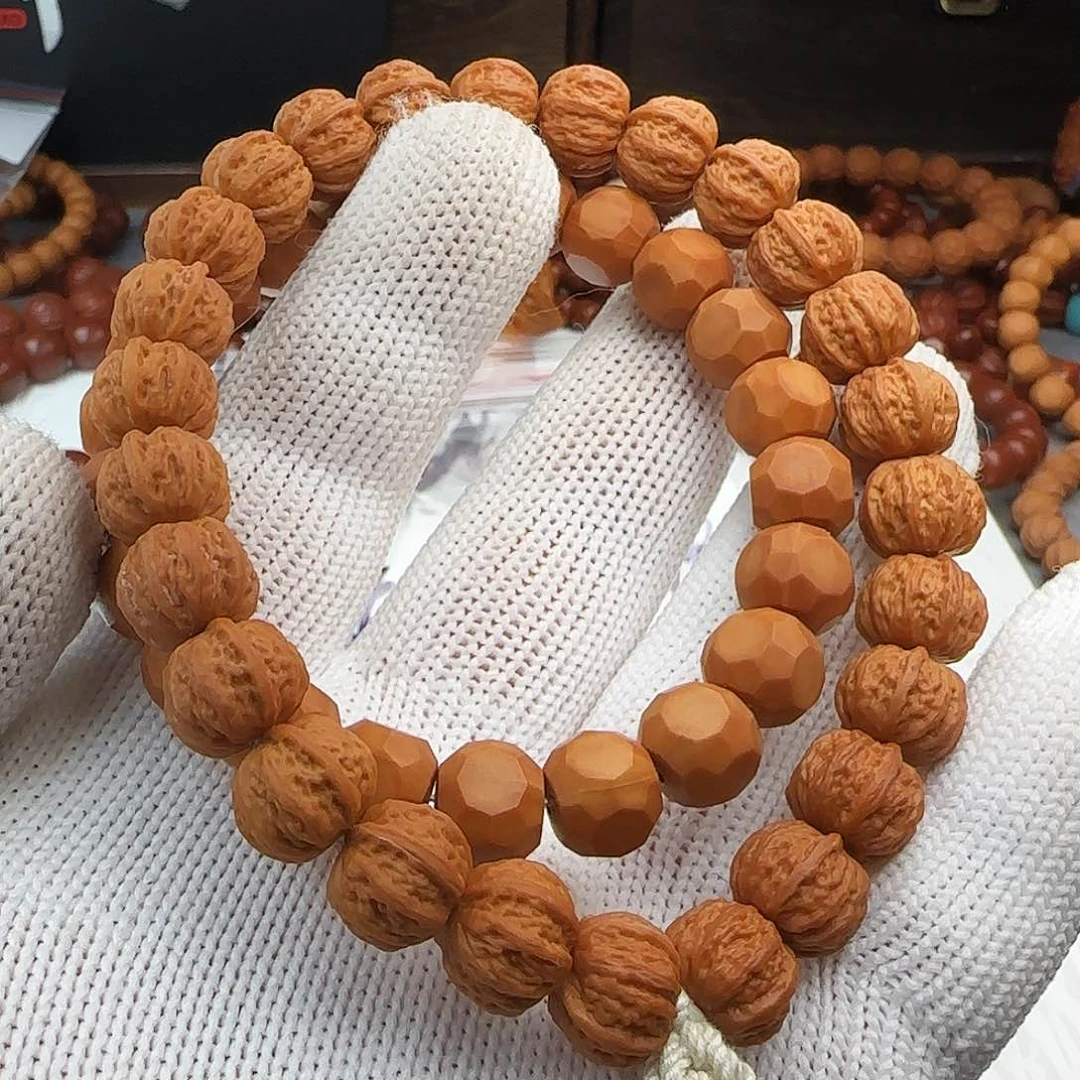 猴头核桃吊坠24/星耀加九龙2条19号