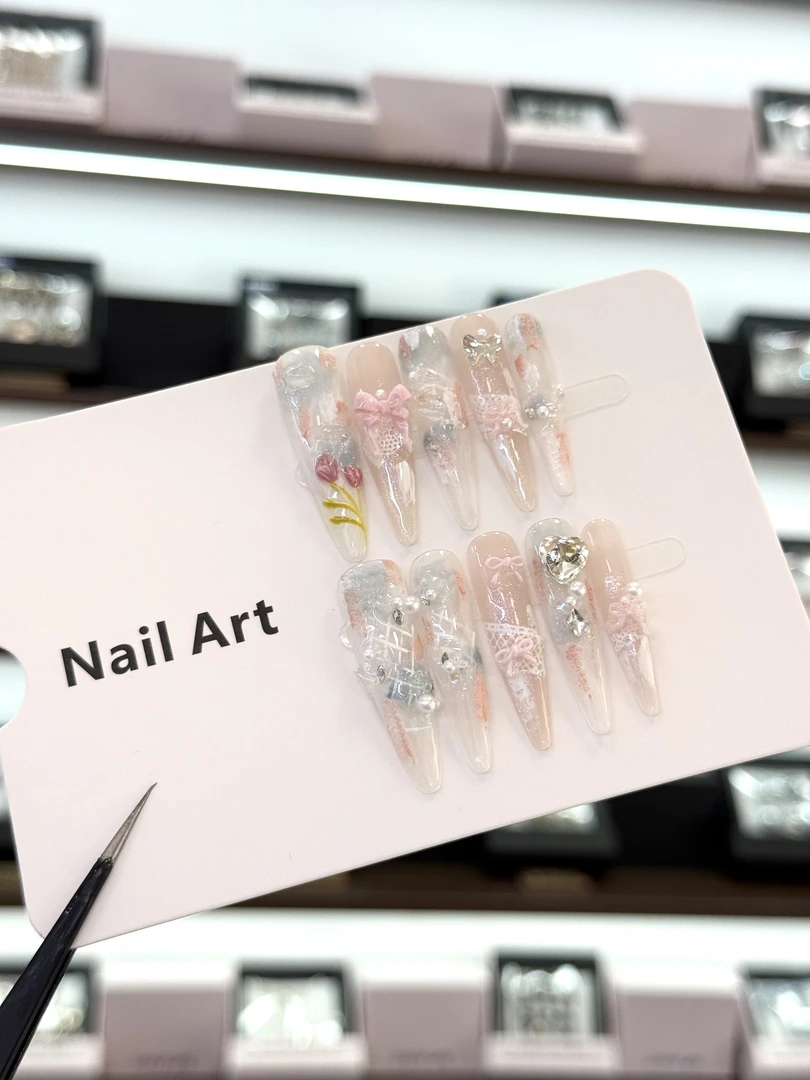 [蜜桃奶青]设计师纯手工冰透山茶花设计穿戴甲精致独特穿戴甲