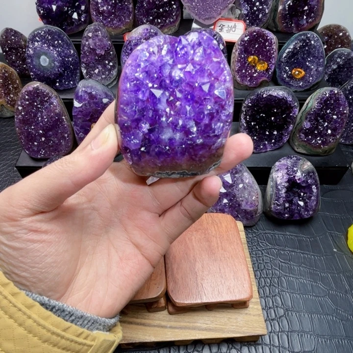 未镶嵌大型摆件（非配饰）紫晶