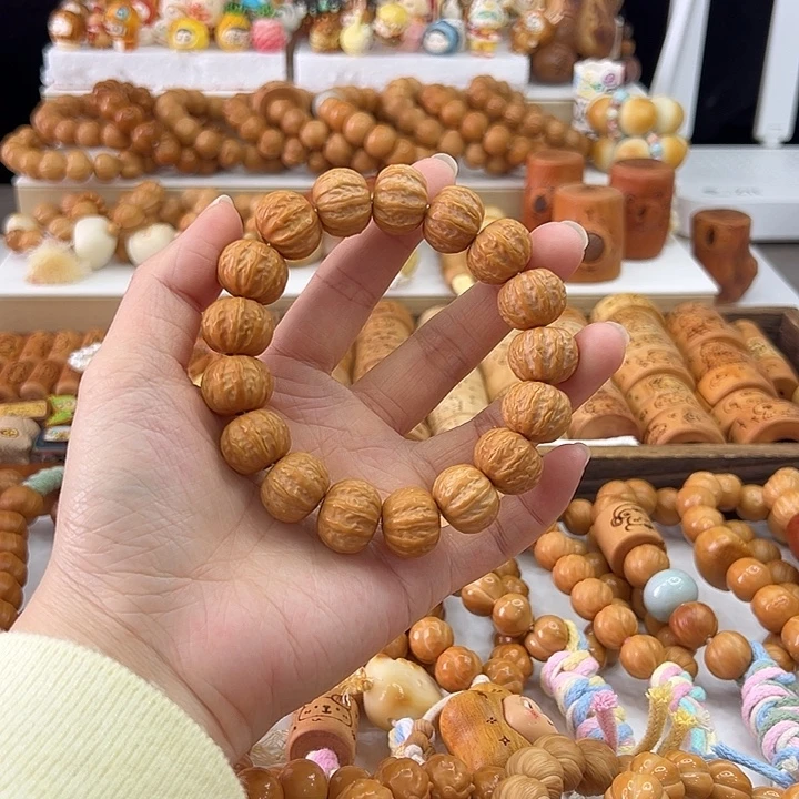 吊坠猴头核桃Q23京八棱手串