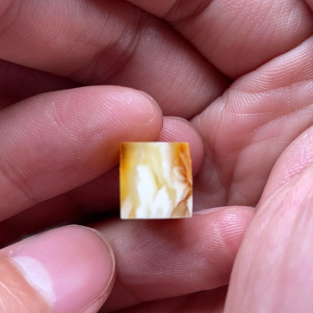 定制琥珀未镶嵌天然蜜蜡